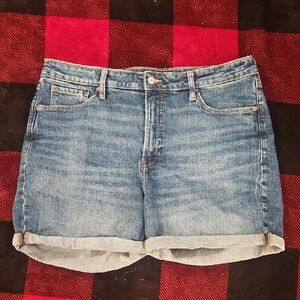 🌊Old Navy High-Rise O.G Straight Denim Shorts🌊